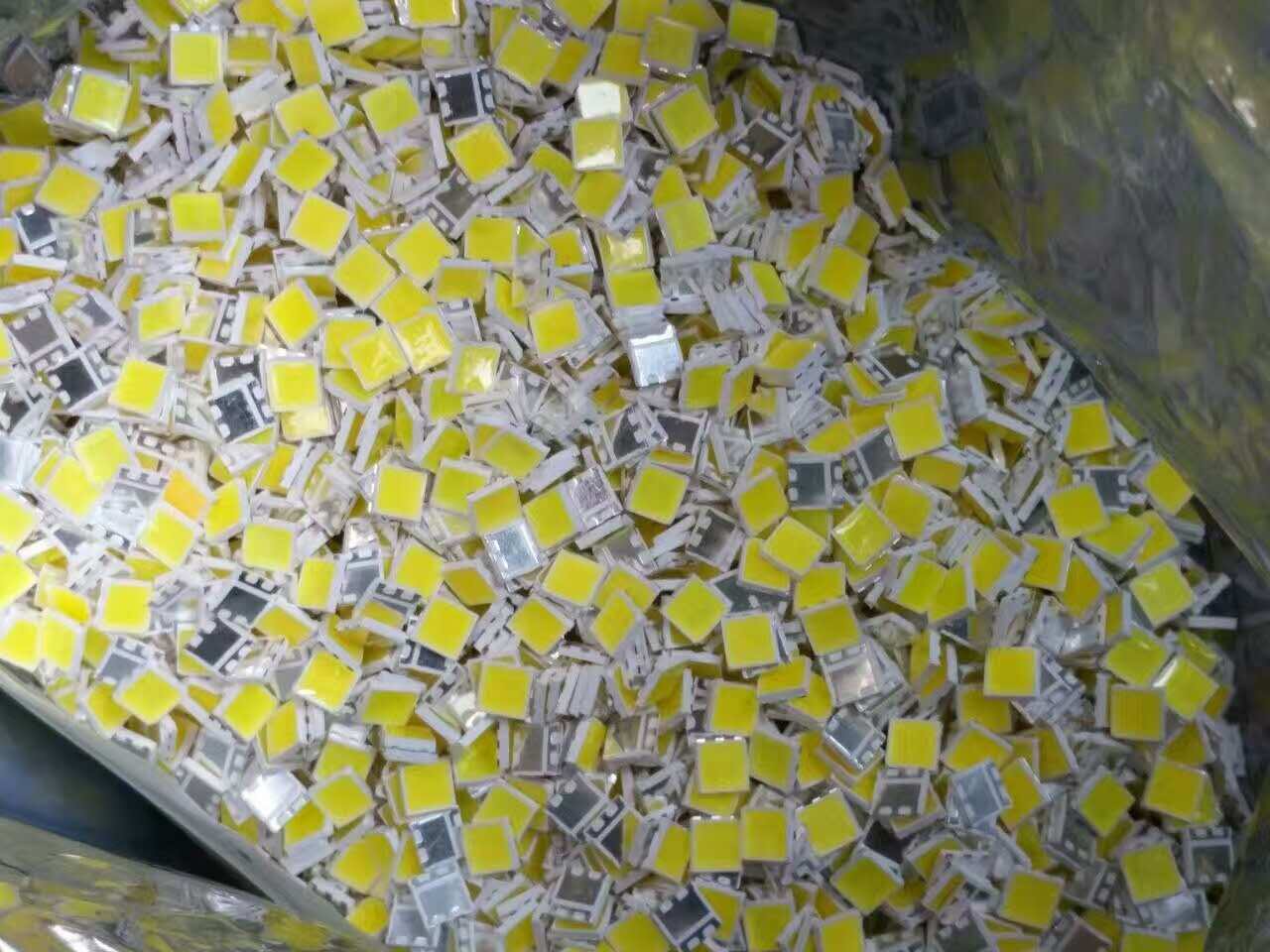 深圳LED燈珠回收廠(chǎng)家